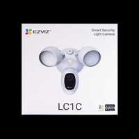 Външна камера Ezviz EZ-LC1C Прожекторна камера WIFI  Сирена и аудио