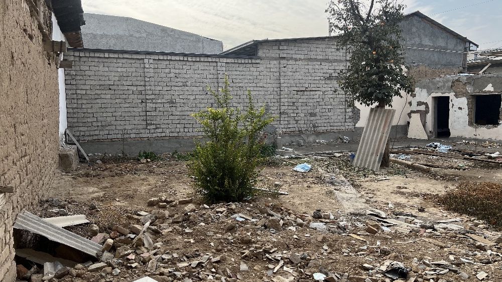 Ohunbobevda 2,9 sotik yer sotiladi srochna Kadastri bor !