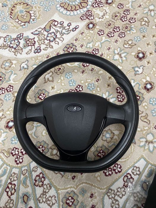 Продам руль на ниву