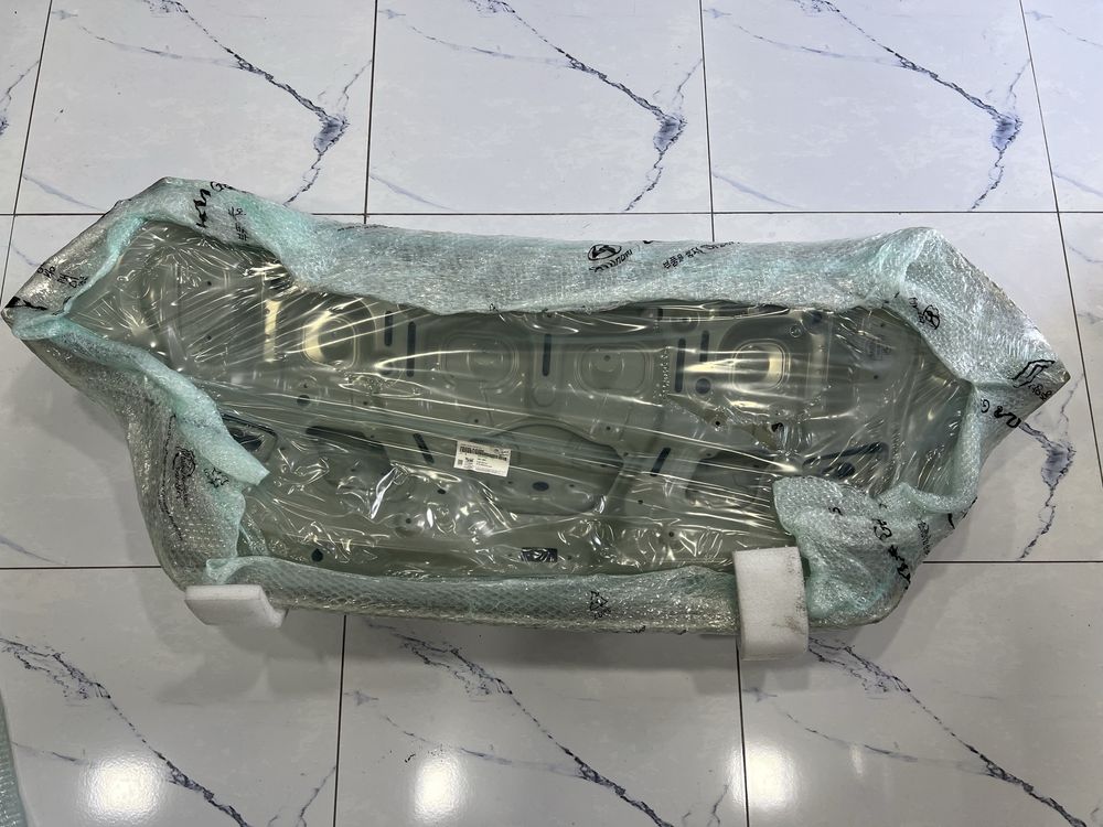 Elantra CN7 orqa bagaj (крышка багажник)