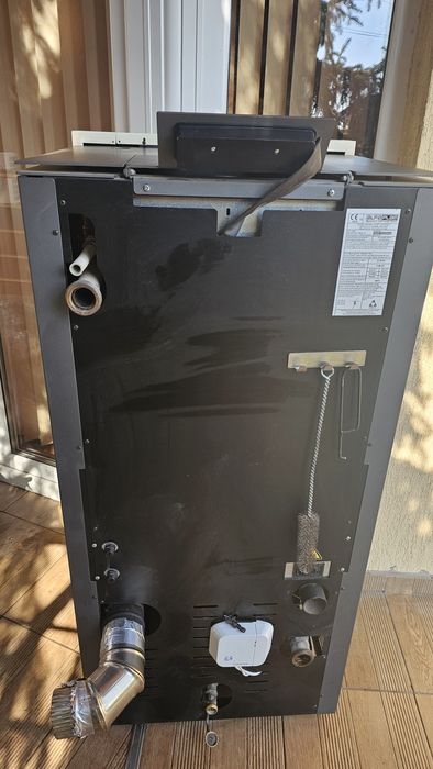 Пелетна камина с водна риза ALFAPLAM Commo 21kW - Бежова