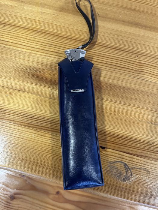 Чадър KOBOLD с твърд калъф – качествен и стилен