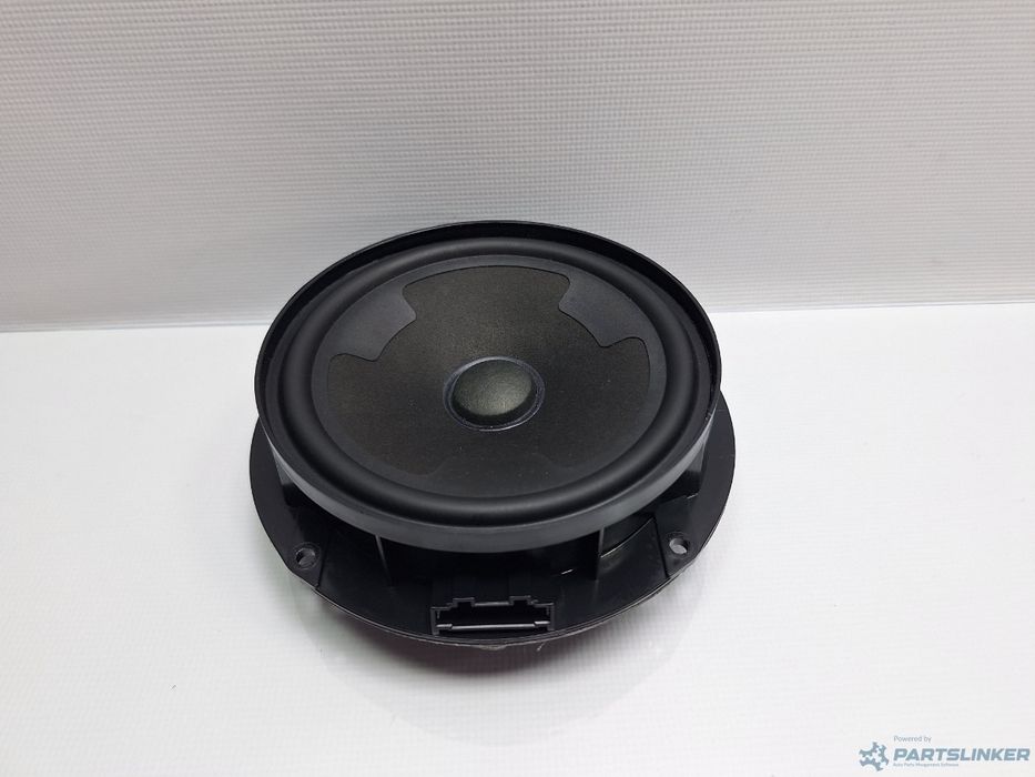 Boxa usa spate VOLKSWAGEN PASSAT Variant (3G5) [ 2014 - > ] TDI (CRLB,