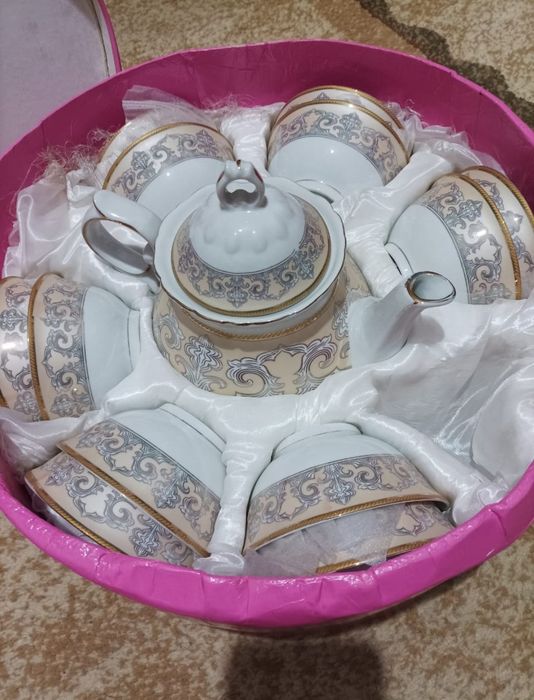 Продам чайный сервиз.