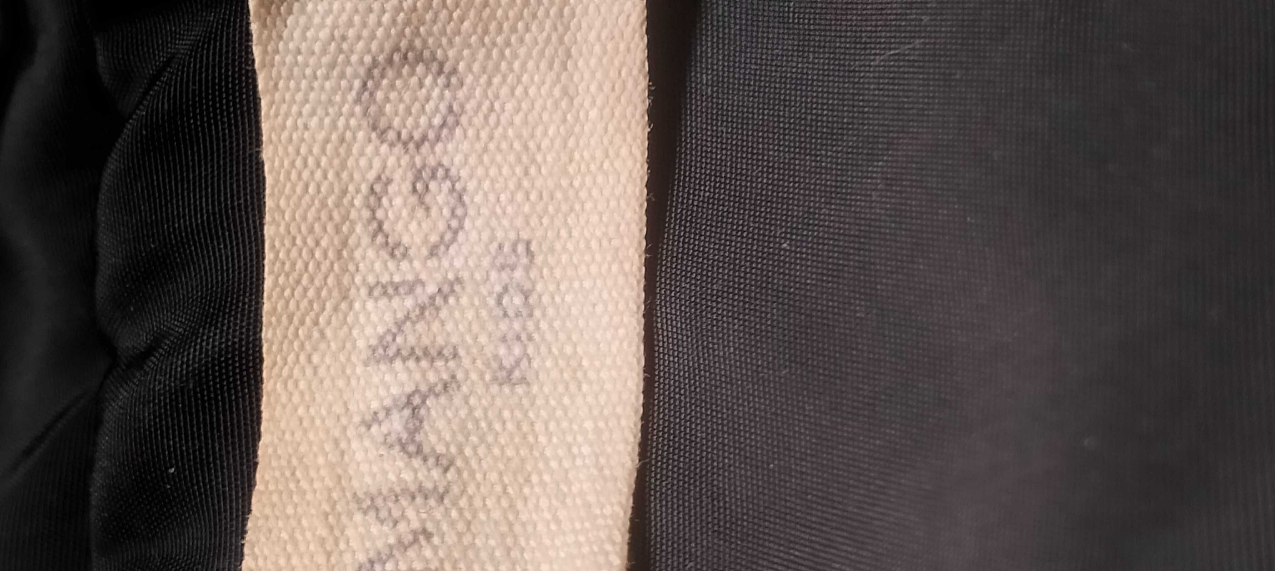 Продавам черно зимно яке