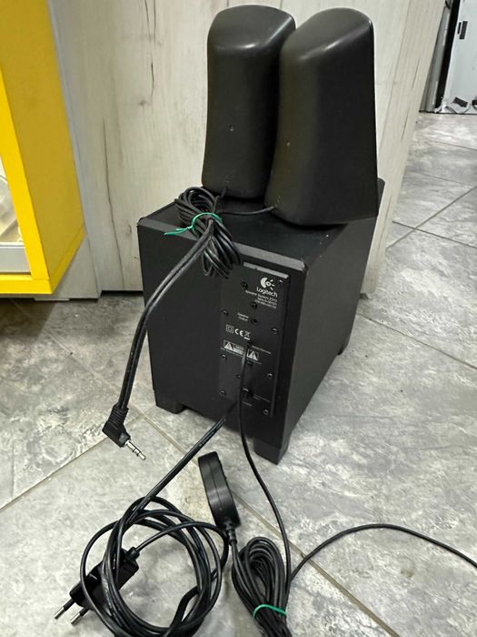 Тонколони , буфер  Logitech Z313 2.1 за компютър  2.1 за компютър
