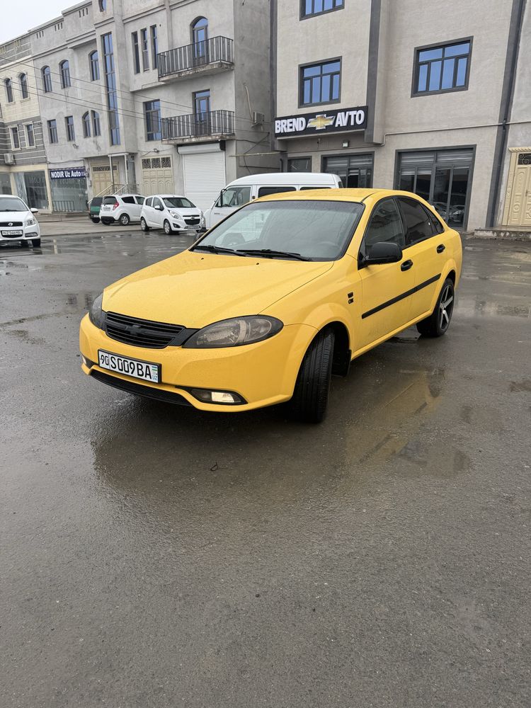 Daewoo Gentra сотилади