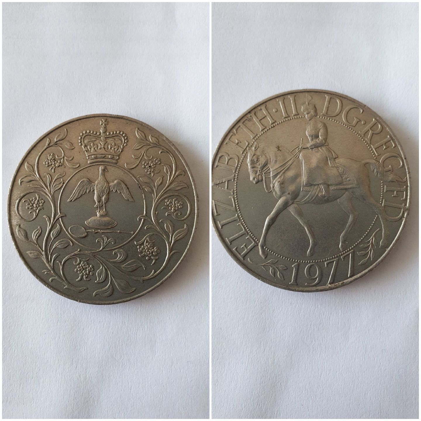 Moneda ELIZABETH II dg reg fd 1977