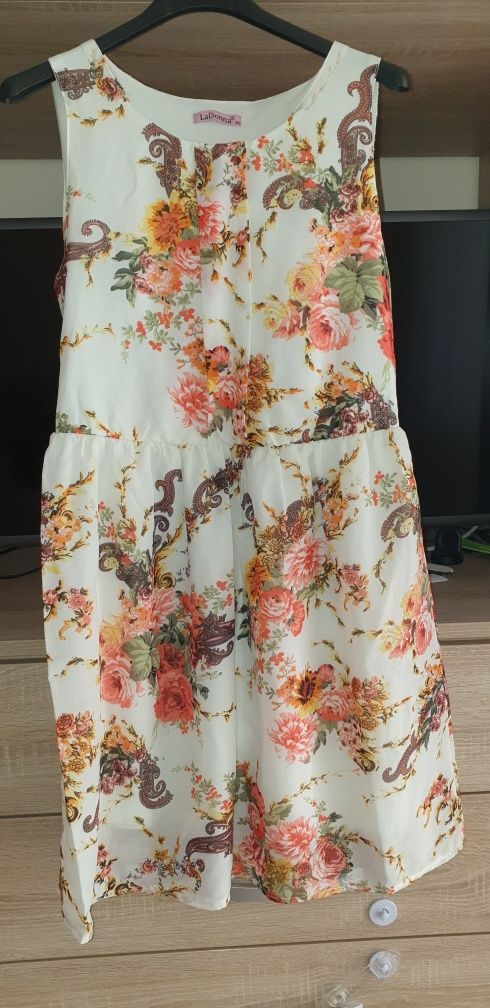 Rochie florala mărimea 36