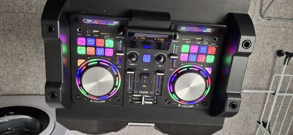 Boxa Akai Bluetooth Microfon si Husa