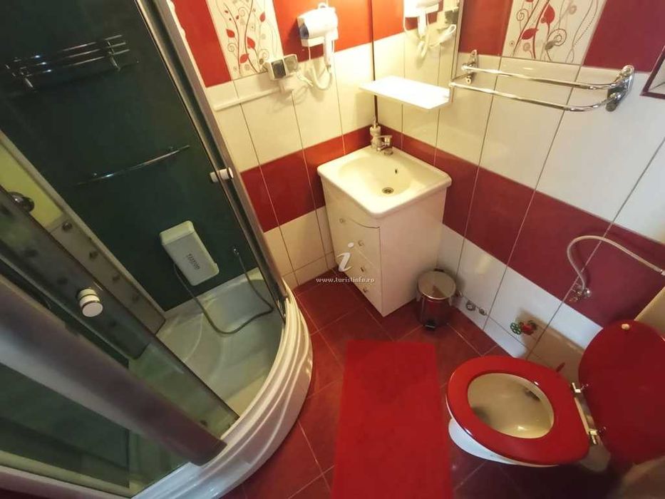 Cazare Băile Herculane la Casa Gică