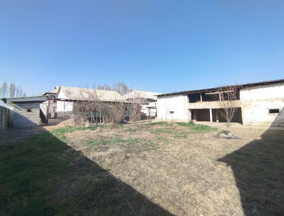 Uy sotiladi Tashkent viloyati orta chirchiq
