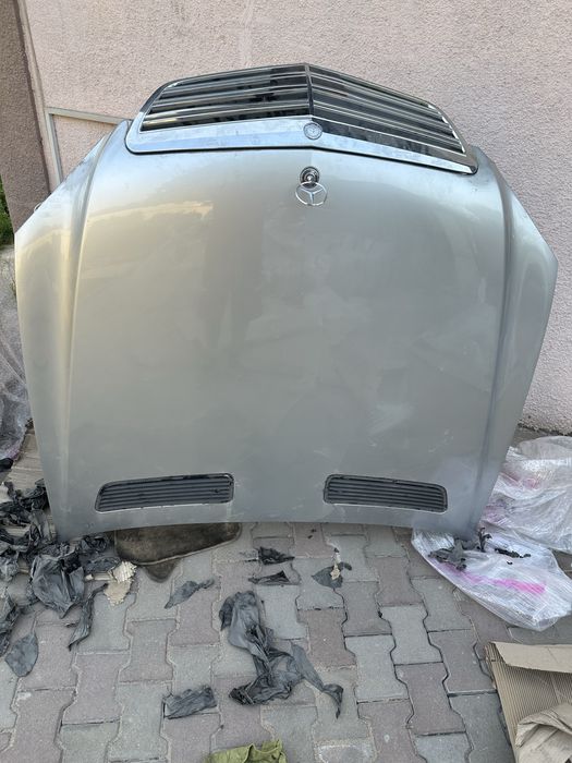 Капот w221  мерседес