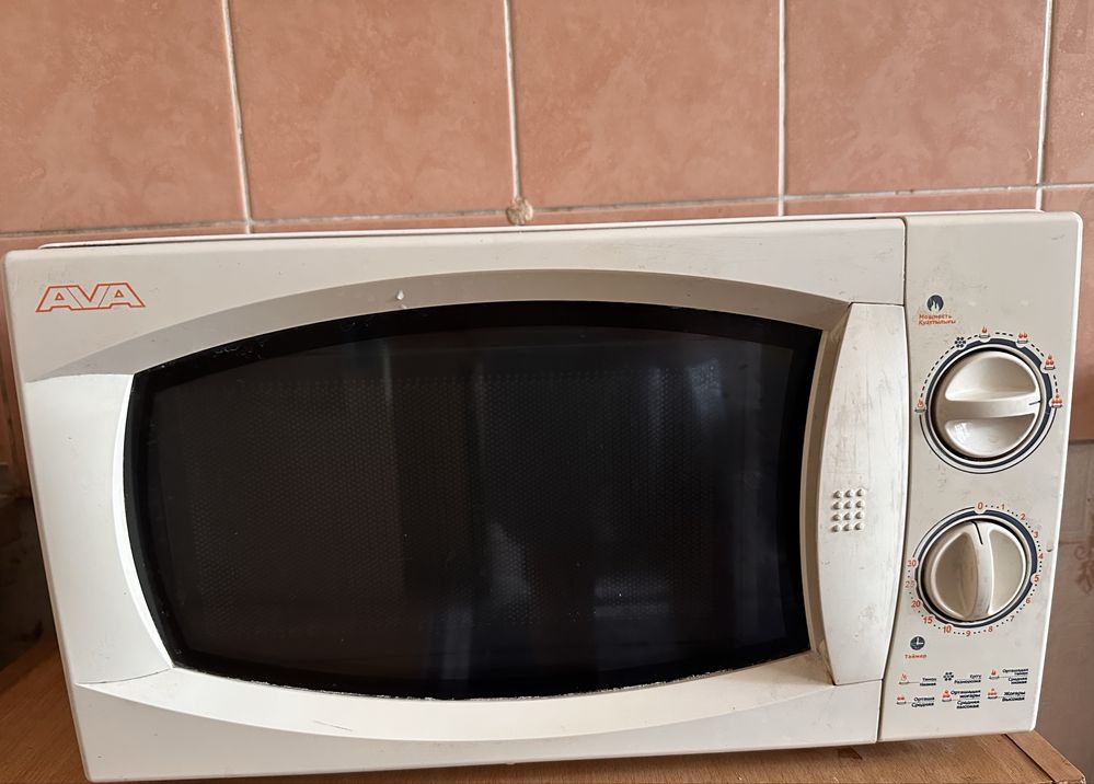 Продам микроволновку на запчасти