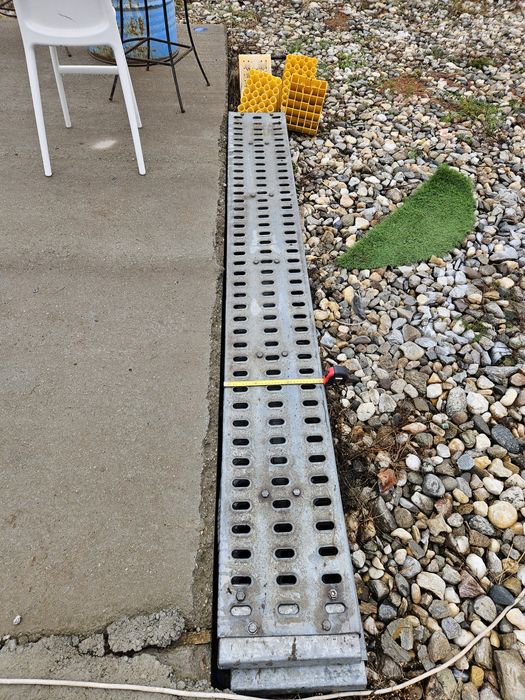 Vand rampe lungi  auto pentru remorca,platforma 2,50m x 0,30m