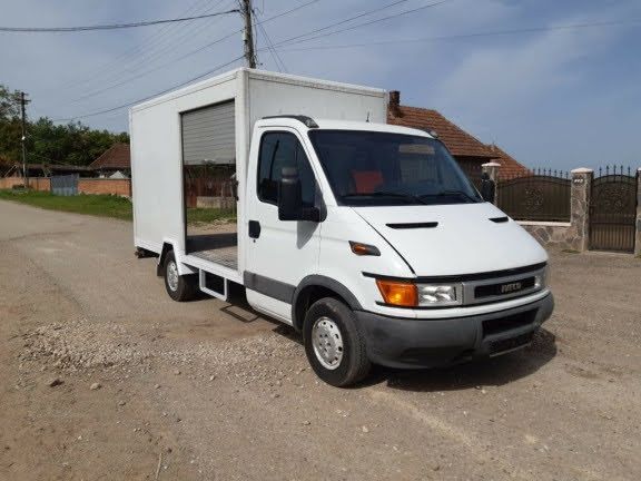 Transport marfă, mutări, debarasat. Autoutilitara 3.5tone