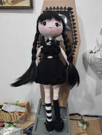 Плетена кукла Уенсди от семейство Адамс