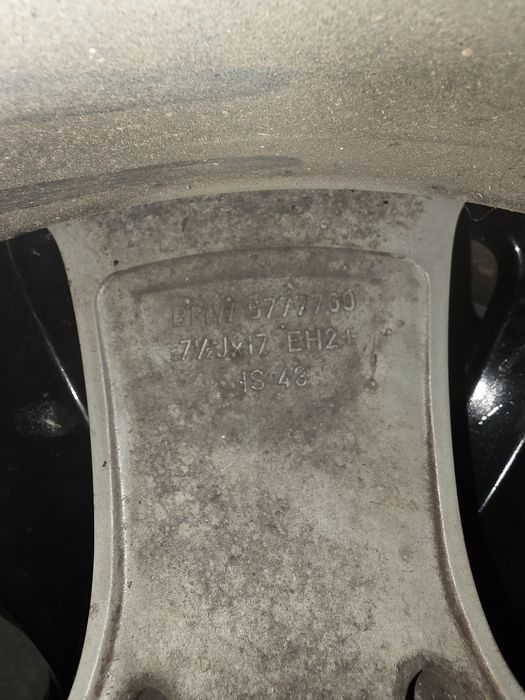 Vând/schimb jante bmw R17 +anvelope vară