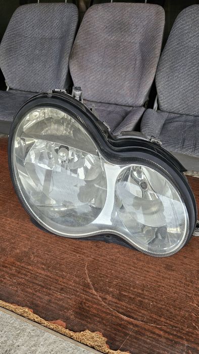 Десен Фар за Mercedes W 203 facelift