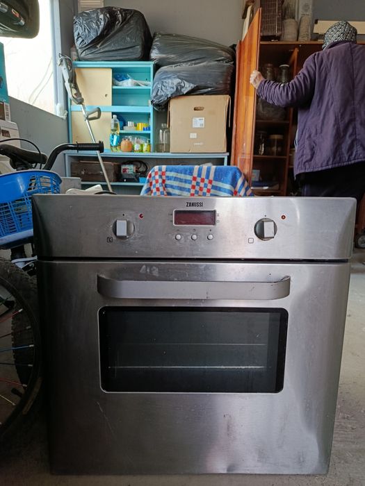 Духовой шкаф zanussi