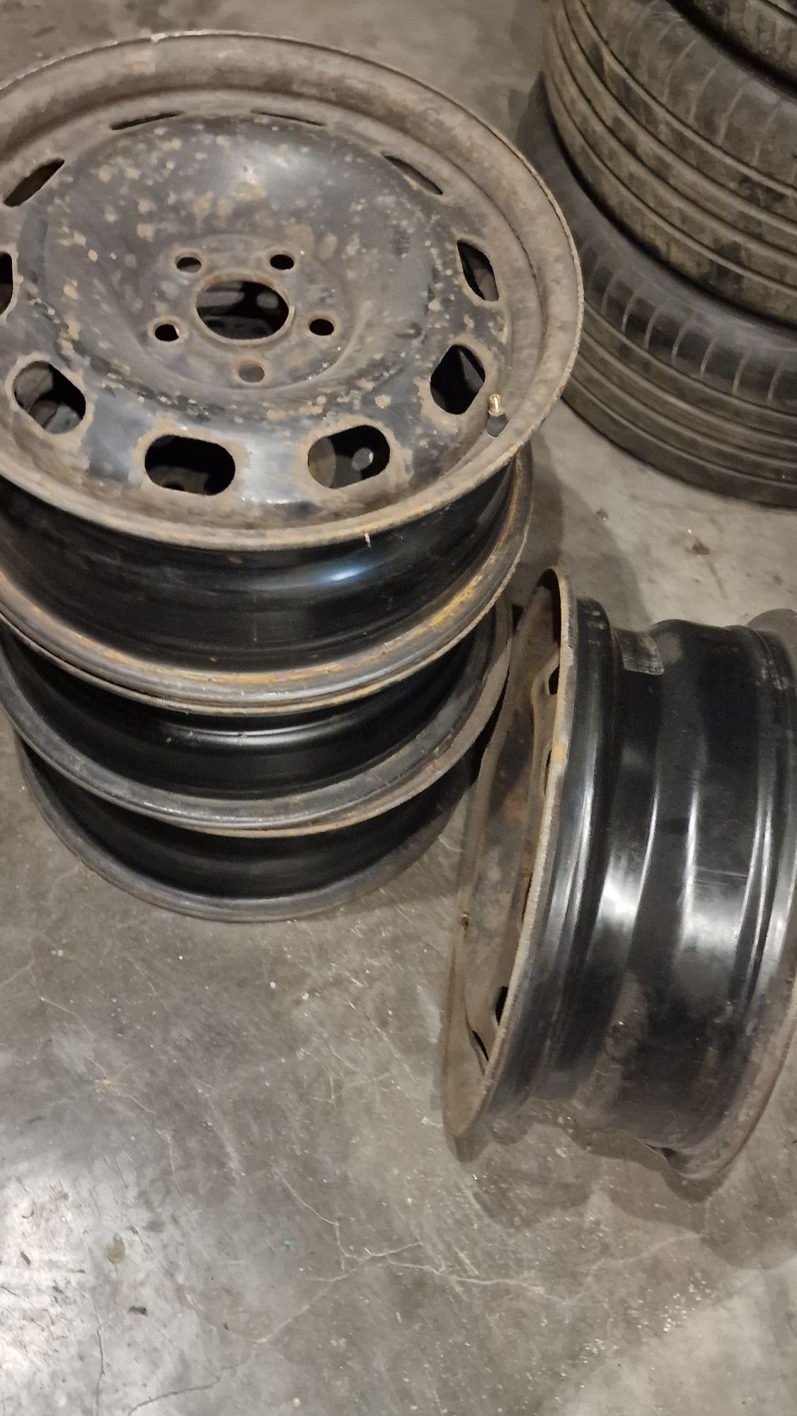 Продавам железни джанти 5x100 15 цола Шкода Ауди Сеат