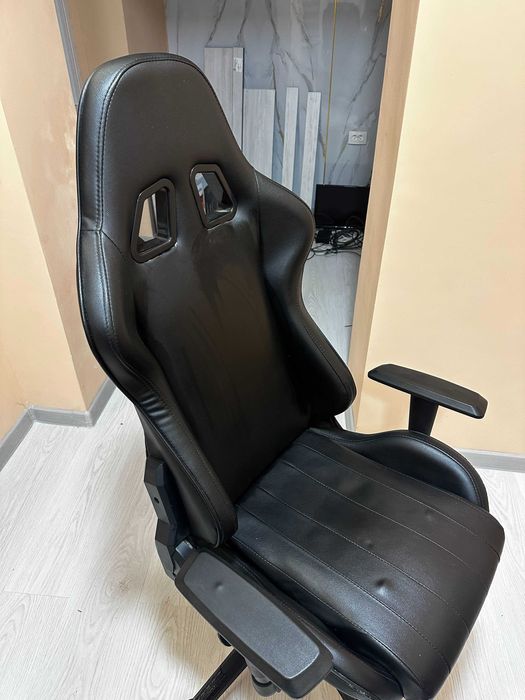 Офисное кресло с масажем