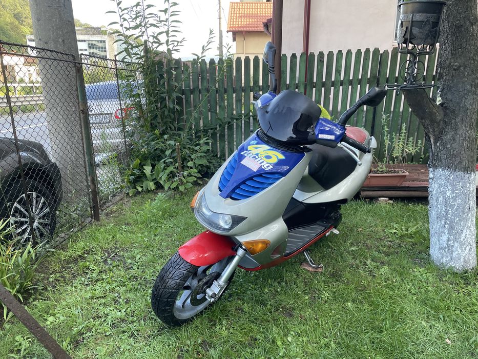 Aprilia sr50 scooter