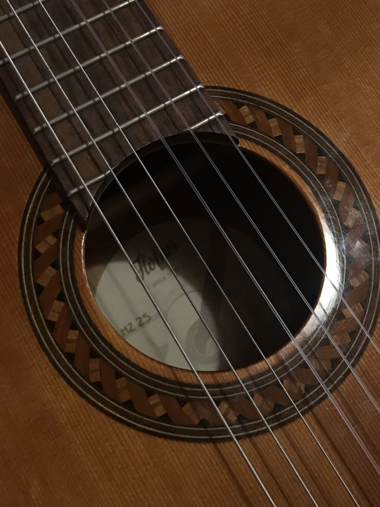 Chitara classica Höfner HZ25