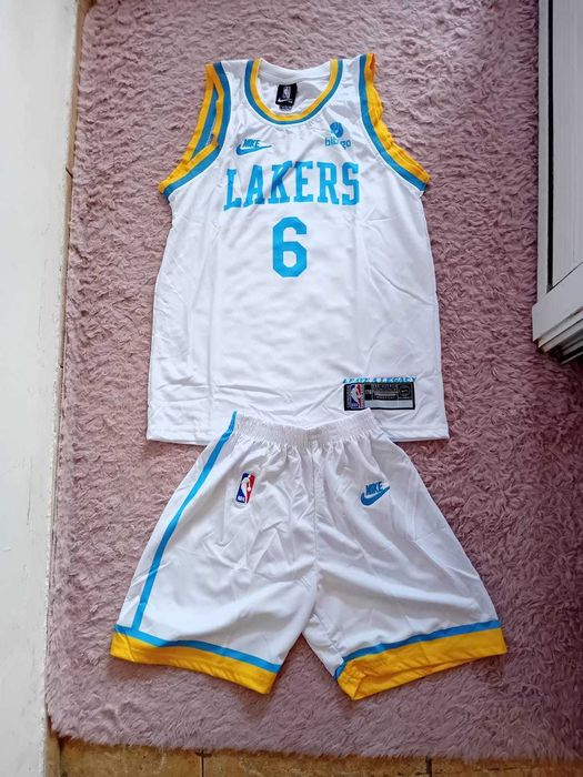 Чисто нов оригинален екип на Los Angelis Lakers - LeBron James