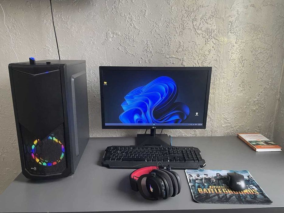 Компьютер в хорошем состоянии, для игр и офиса. Полный комплект