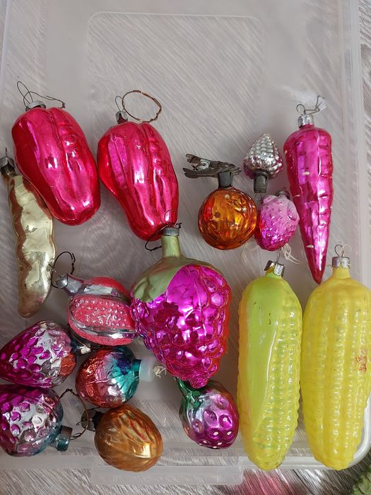 Ёлочные стеклянные  игрушки