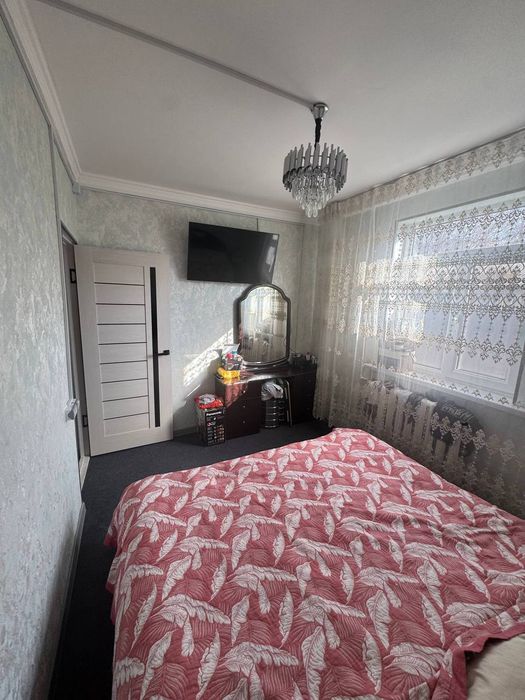 Продаю 2-х комнатную квартиру Спутник 2, деревянный дом