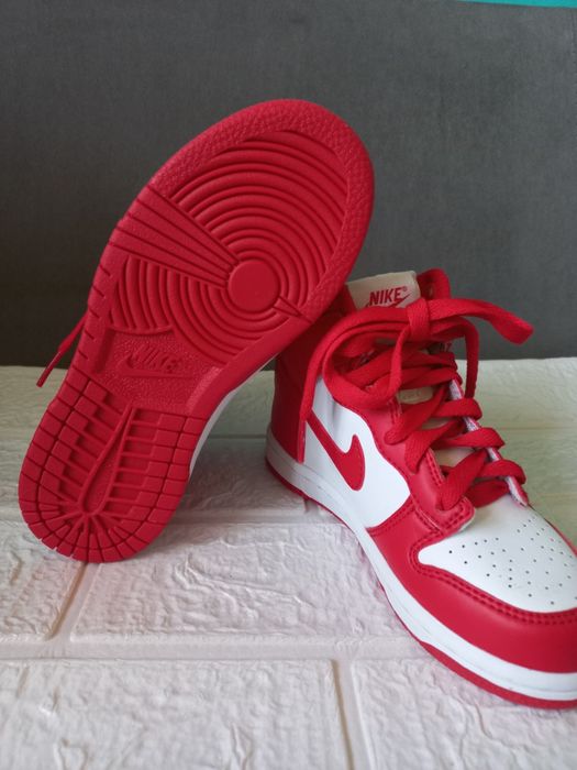 Нови кецове Nike