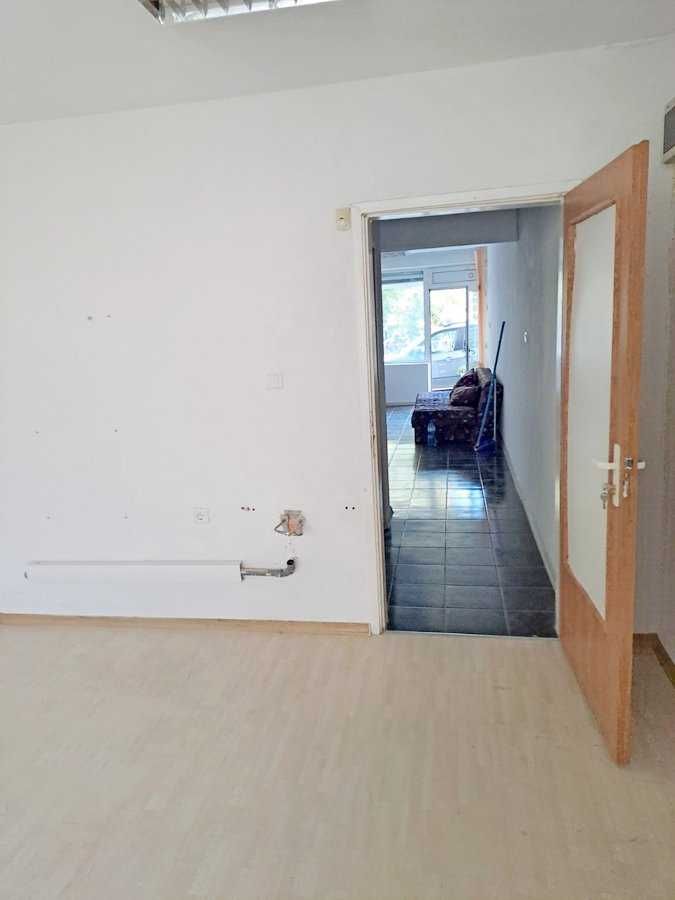 Дава се под наем Офис в Варна, Чаталджа - 48 кв.м за 475 € - Снимка #2
