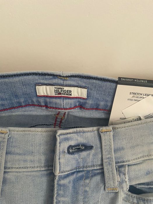 Vand blugi dama de la Tommy Hilfiger marimea M stretch Legging