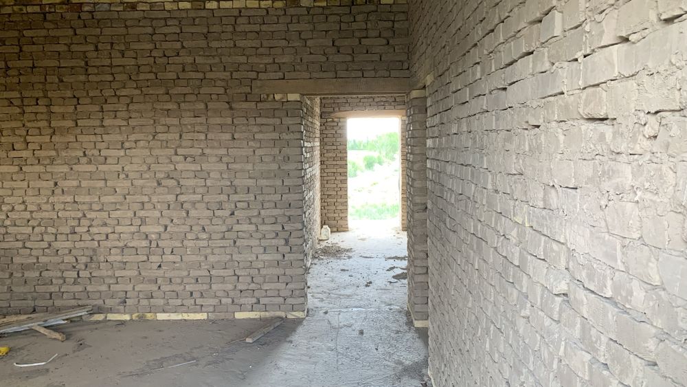 Уй сотлади Рейцентор  угловой Жой сотилади нархи келишлади ган жойи бо