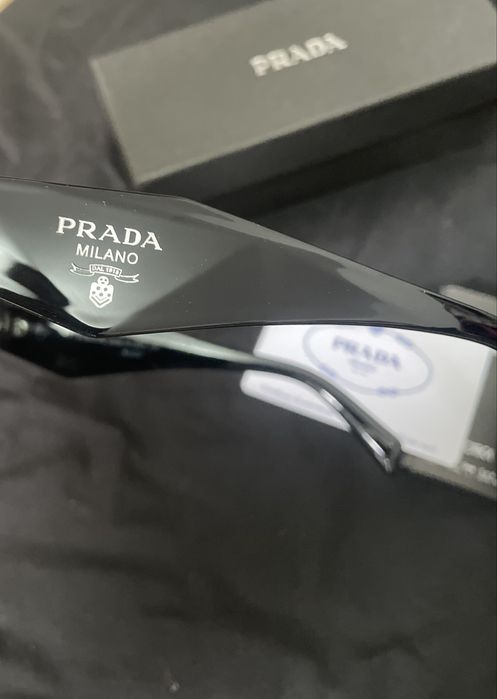 Ochelari de soare Prada