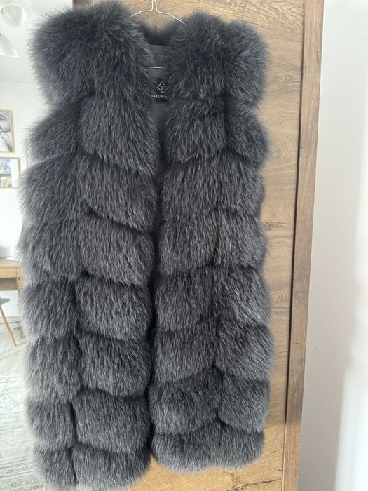 Vesta din blană naturală de vulpe argintie