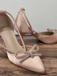 Обувки на висок ток в цвят бебешко розово