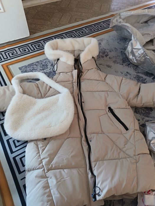 Зимний куртка 8-9 лет