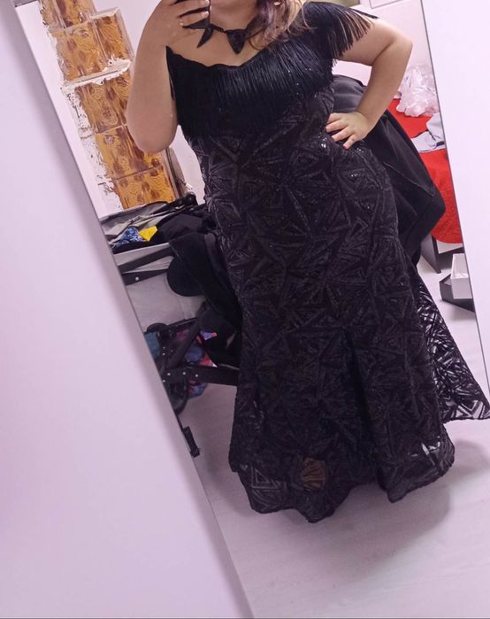 Rochie neagra  cu paiete