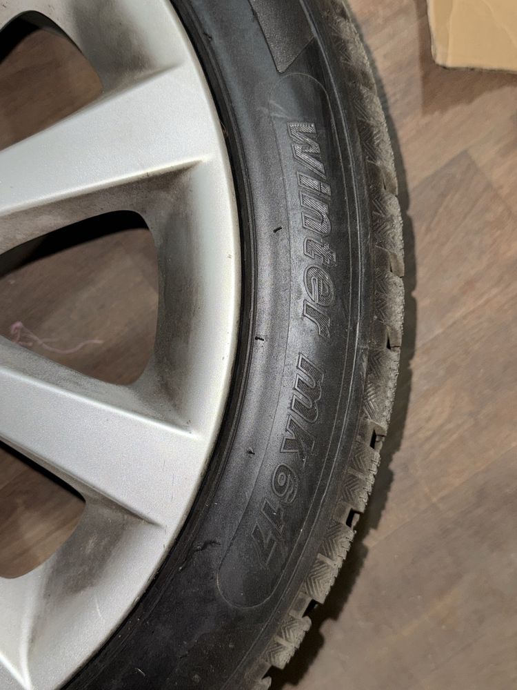 Продам диски р18 с зимней резиной