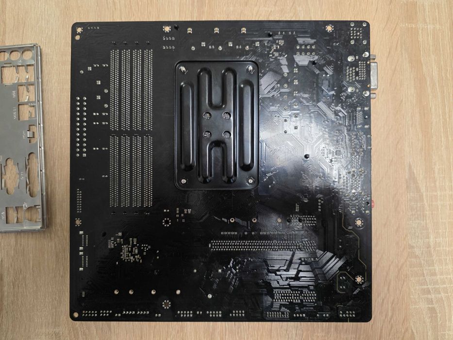 Дънна Платка Astock B450m Pro4