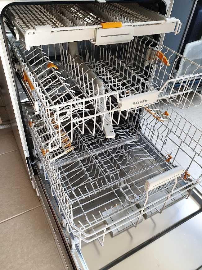 Miele Auto Open QuickPower Wash Съдомиялна - Частично Вграждане