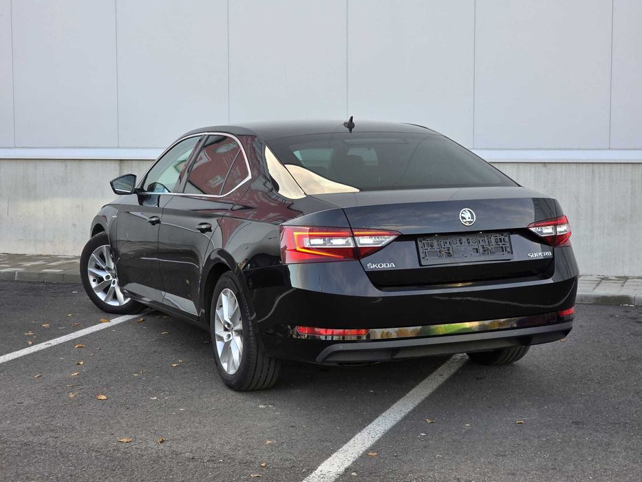 Skoda Superb Laurin&Klement 2.0 TDI 2019 DSG Impecabila carte service!