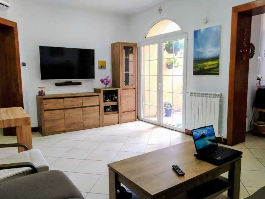 Apartament la parter si curte individuala Belvedere