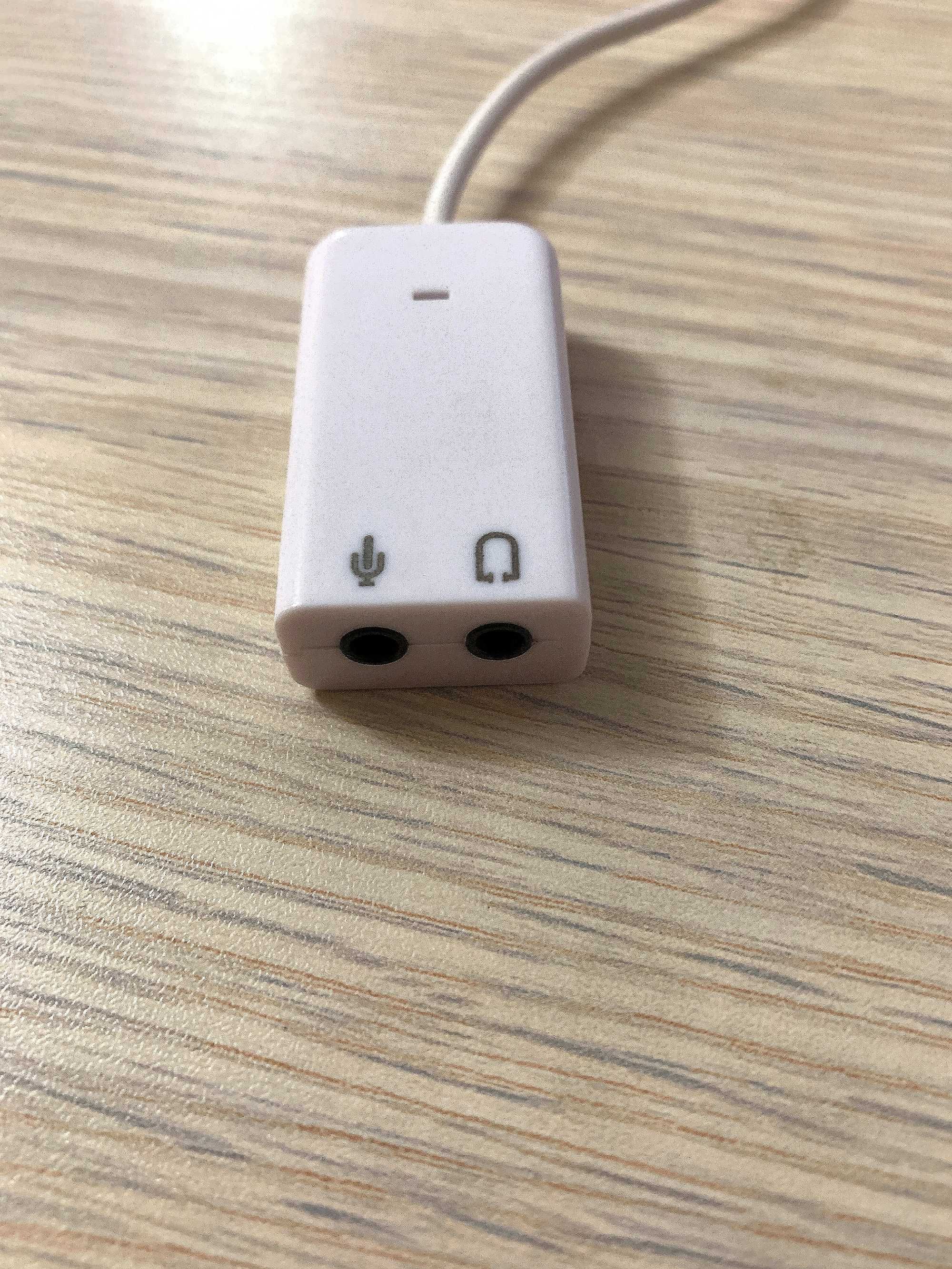 Внешняя USB Аудиокарта с двумя выходами AUX & Microphone