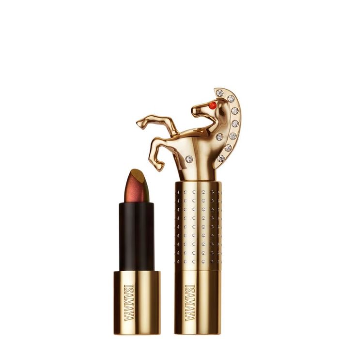 Нови продукти на Isamaya, Charlotte Tilbury