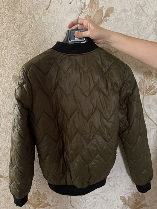 Бомбер цвета хаки унисекс