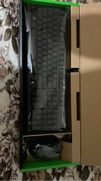 Продам комплект игровая клавиатура и мышка Razer